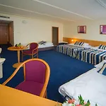 Top Hotel Praha Hotel 4*
