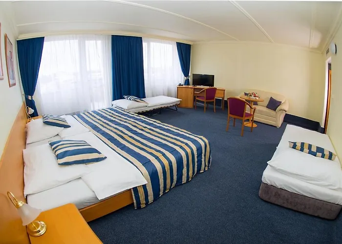Hotel Top Hotel Praha 4*