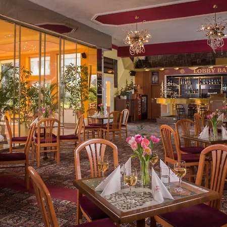 TOP HOTEL Praha Hotel
