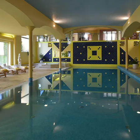 מלון Top Hotel Praha פראג