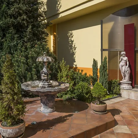 Top Hotel Praha Hotel 4*