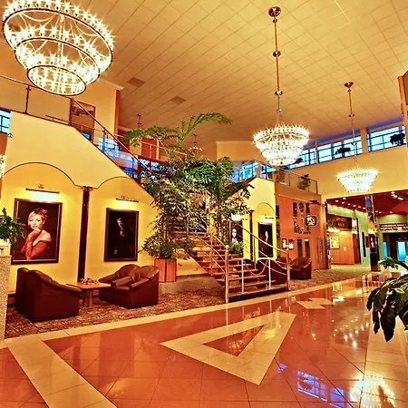 TOP HOTEL Praha Hotel