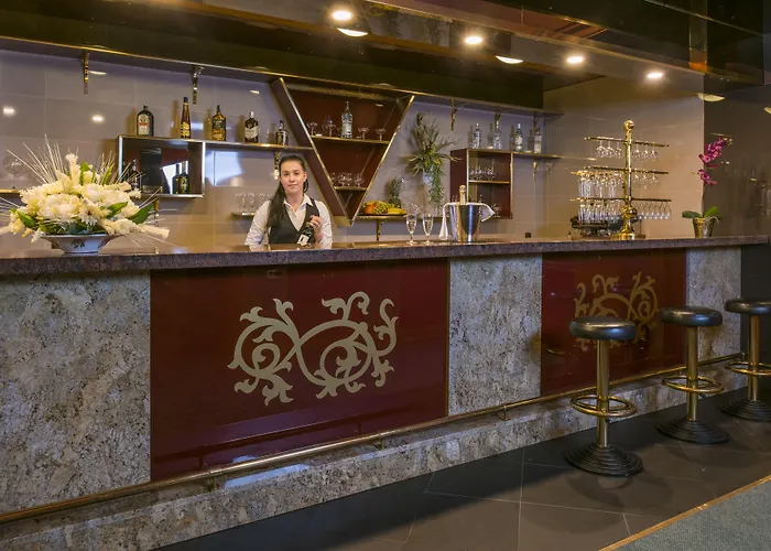 Top Hotel Praha Hotell 4*