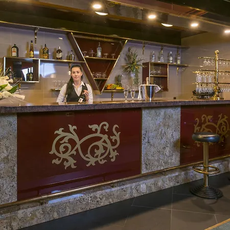 Top Hotel Praha Hotel 4*