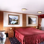 فندق توب براها 4*